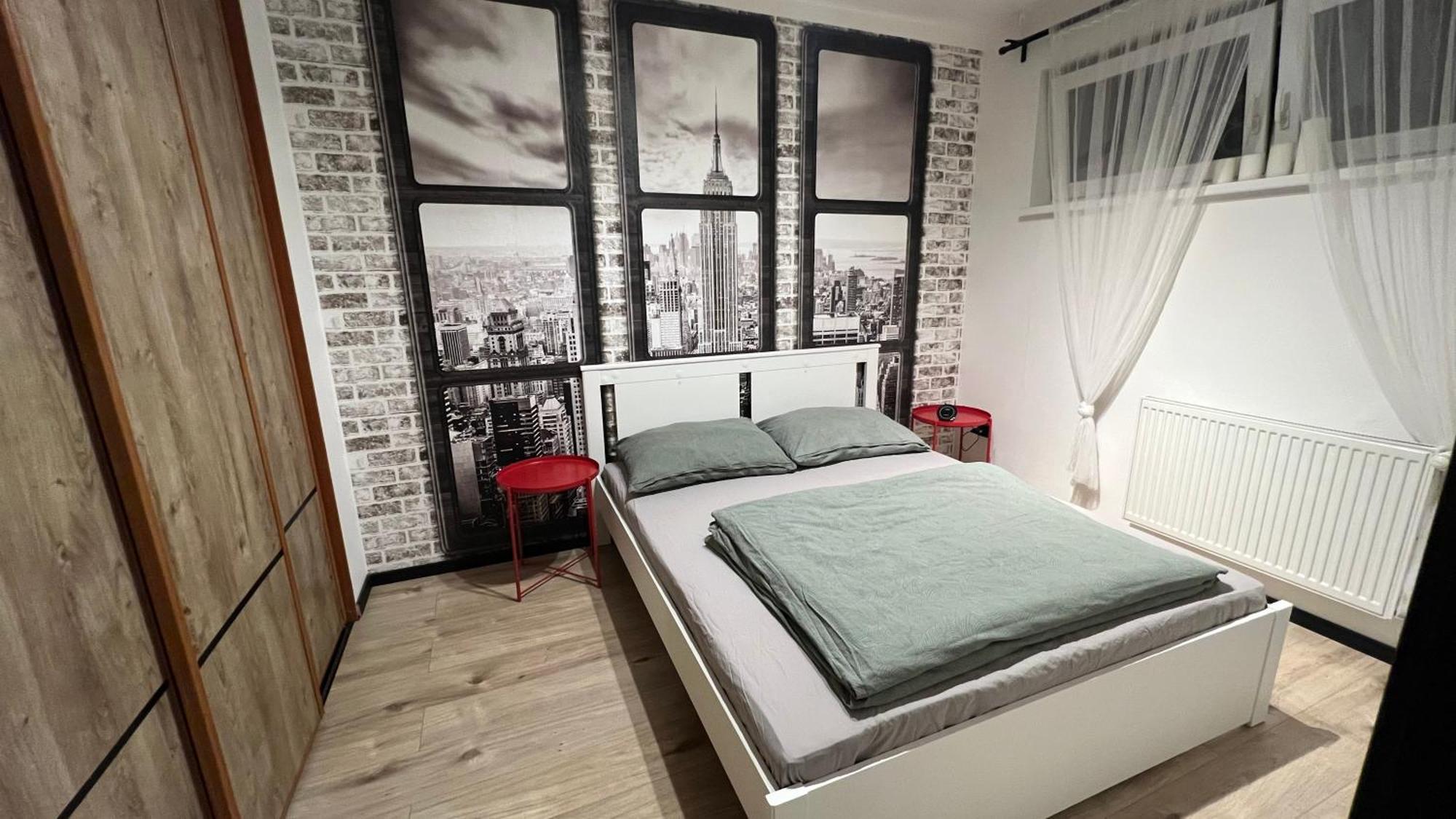 Lake Apartment, 2X Free Garage, 10 Mins To Centre Bratislava Esterno foto